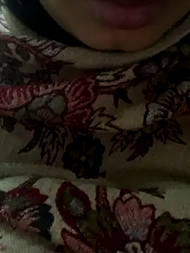 Snapshot of Only_Lali chatting on November 26, 12:55 am Only Lali online show from November 26, 12:55 am