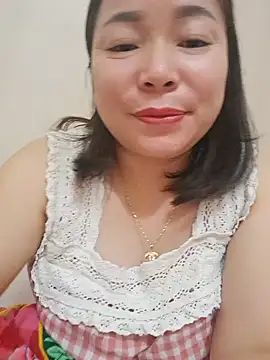 Snapshot of MiLove-Sexy chatting on November 18, 3:27 pm MiLove-Sexy online show from November 18, 3:27 pm