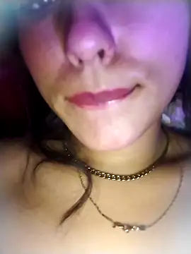 Snapshot of babydevil6 chatting on November 19, 11:38 pm babydevil6 online show from November 19, 11:38 pm