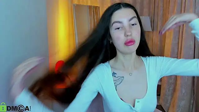 LiraRevery online show from December 2, 12:05 am