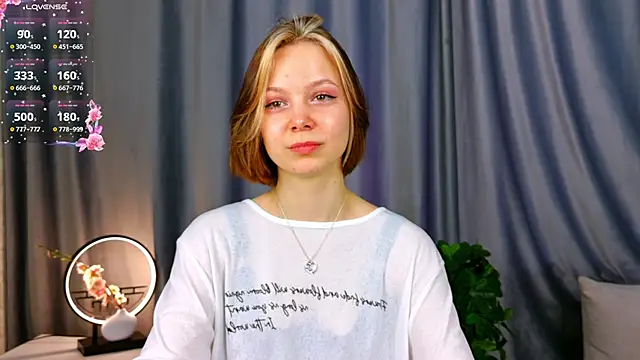 UmbraVelour online show from February 12, 1:06 pm