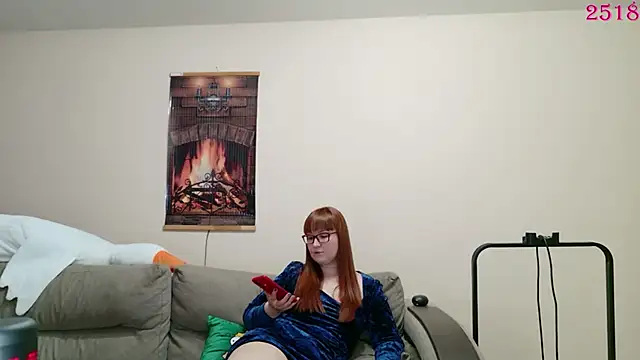 Foxy-lady online show from April 12, 6:46 pm