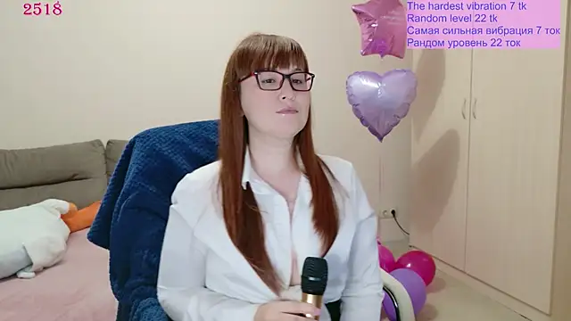 Foxy-lady online show from June 7, 7:45 am