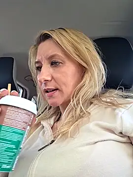 KaylinJan online show from April 23, 12:29 pm