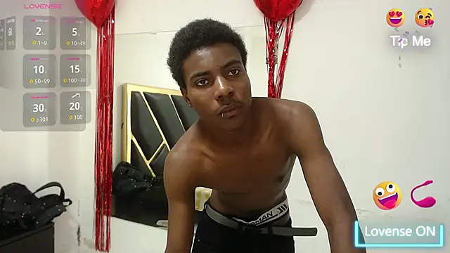 NoahJhonson69 online show from February 24, 4:49 pm