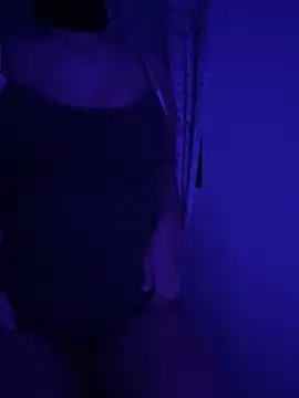 Snapshot of Amorous_Nova62X chatting on December 18, 12:27 am Amorous Nova62X online show from December 18, 12:27 am