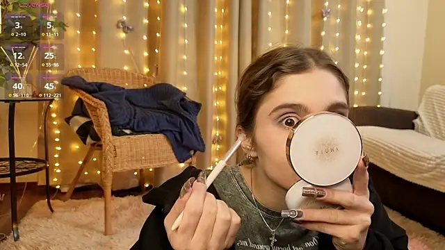 RozanneJordan online show from February 19, 5:20 pm