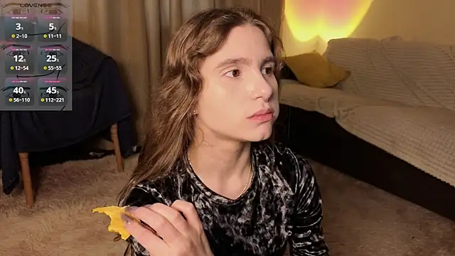 RozanneJordan online show from April 20, 5:16 pm