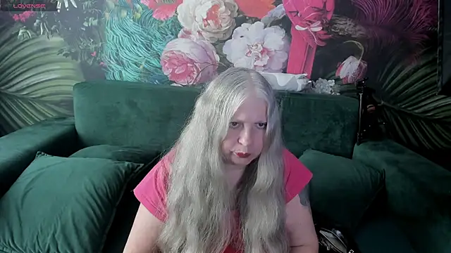Snapshot of mariabelladonna chatting on July 24, 9:57 pm mariabelladonna online show from July 24, 9:57 pm