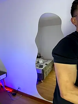 AndrewFalcon  online show from November 19, 7:36 pm