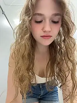 RussianWoman online show from July 7, 2:03 am