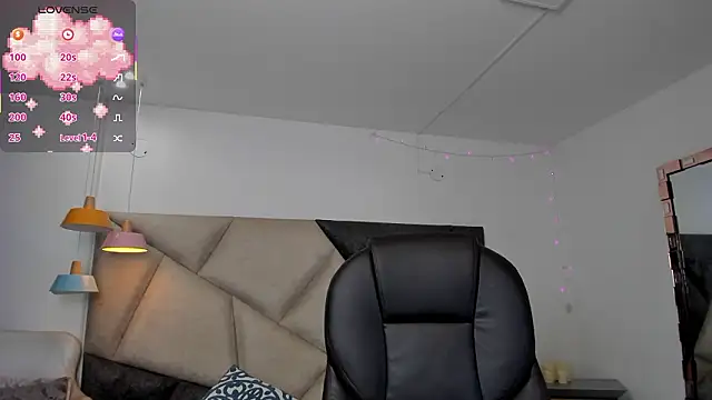 MarieTaylor  online show from March 19, 12:03 am