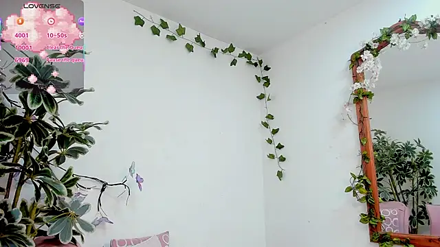 MarieTaylor  online show from April 7, 9:48 pm