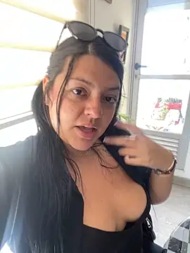 catbunnymmm online show from March 7, 4:59 pm