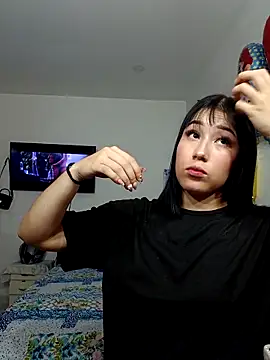 hot-shaved-baby online show from November 22, 7:46 pm