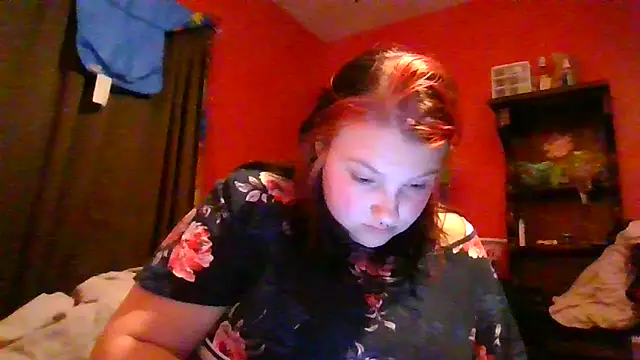 Snapshot of living420 chatting on November 20, 12:22 am living420 online show from November 20, 12:22 am