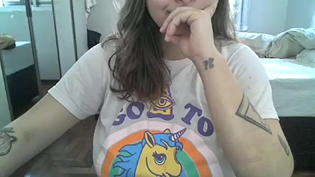 Snapshot of xxxluana chatting on April 30, 2:45 pm xxxluana online show from April 30, 2:45 pm