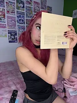 Valen-Foxx1 online show from March 18, 5:43 am