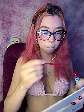 Valen-Foxx1 online show from April 21, 5:03 am