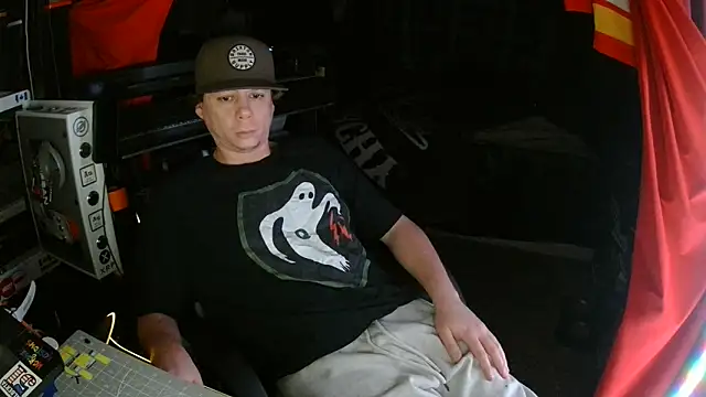 Bowerboi online show from November 27, 12:29 pm