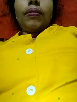 Hott myraa online show from December 5, 2:36 pm