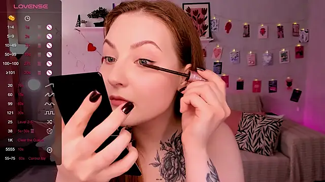 velvet cherry  online show from April 30, 8:53 am