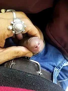 Snapshot of Playboy_139 chatting on December 18, 9:59 am Playboy 139 online show from December 18, 9:59 am