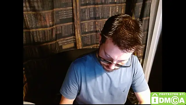 Snapshot of justshutupandwatch chatting on November 23, 4:56 am justshutupandwatch online show from November 23, 4:56 am