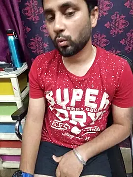 Cute Lucky online show from April 21, 10:10 am