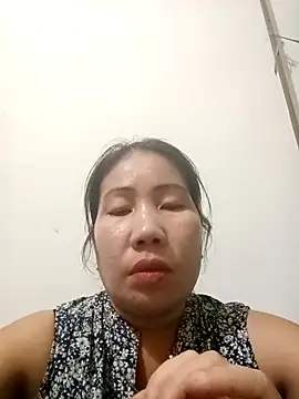 Snapshot of Reema_143 chatting on November 27, 2:52 pm Reema 143 online show from November 27, 2:52 pm