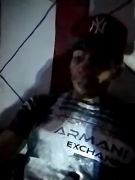 aletr15la online show from November 30, 5:44 am