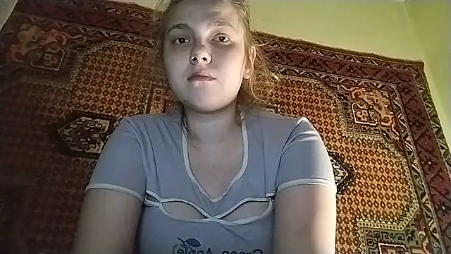 KikiBang online show from April 21, 6:44 pm