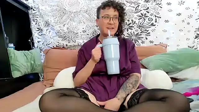 sareberr420 online show from March 4, 4:13 pm