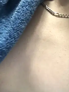 Spielzeugtwink online show from February 20, 6:30 pm