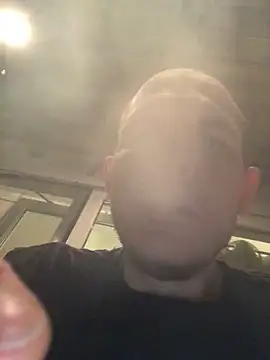 Spielzeugtwink online show from April 2, 10:07 pm