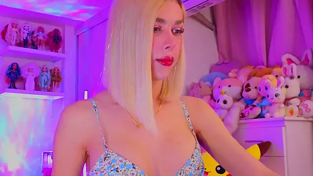 MadamBarbiee online show from March 6, 10:50 pm