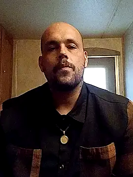 BigriskDaddy92 online show from December 3, 10:30 pm