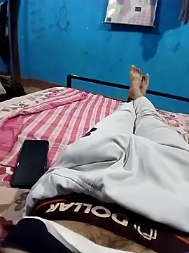 Snapshot of vaasuboy01 chatting on April 15, 5:53 pm vaasuboy01 online show from April 15, 5:53 pm