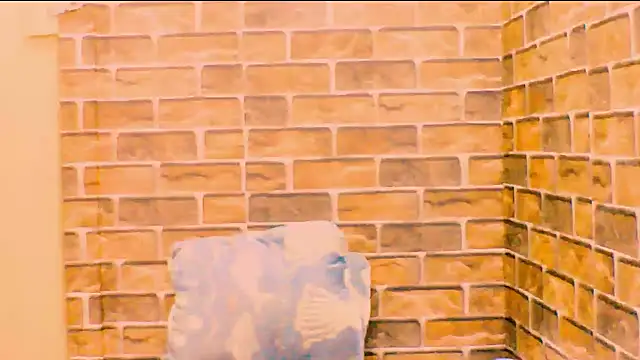 indian spice girl online show from April 1, 9:10 am