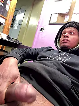 24denio online show from January 12, 8:25 pm