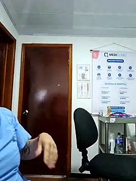 JustSamantha  online show from March 15, 12:05 am