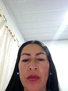 JustSamantha  online show from April 24, 11:01 am