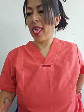 JustSamantha  online show from July 27, 2:02 pm
