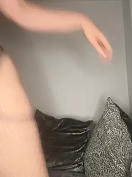 BootyQueenApril online show from June 4, 9:21 pm