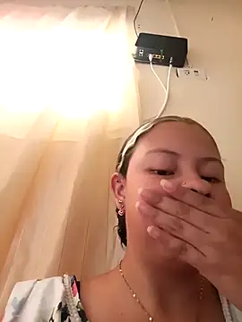 Snapshot of Amber_Adams01 chatting on November 22, 1:10 pm Amber Adams01 online show from November 22, 1:10 pm