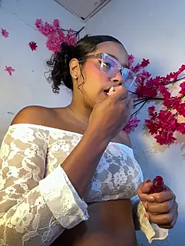 chleo rosse online show from April 21, 4:08 am