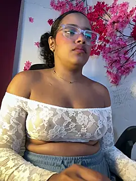 chleo rosse online show from April 21, 4:12 pm