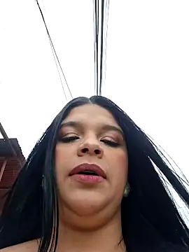 Snapshot of Layla-daring chatting on November 27, 6:21 pm Layla-daring online show from November 27, 6:21 pm