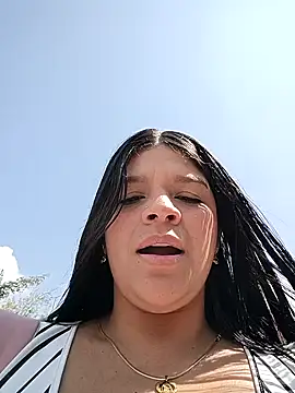 Layla-daring online show from March 1, 7:16 pm