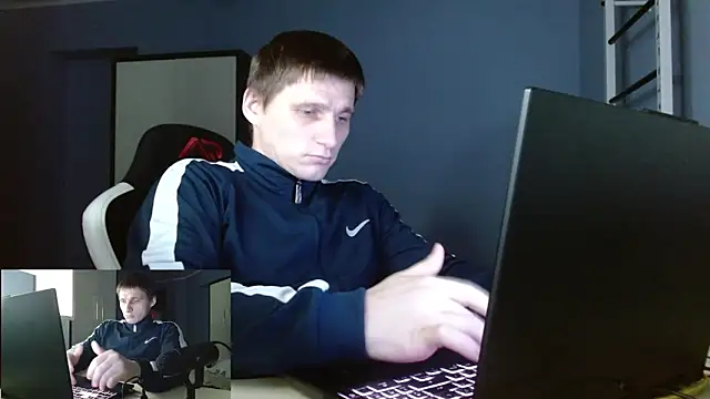 Poliglotjoe1 online show from February 13, 9:33 pm